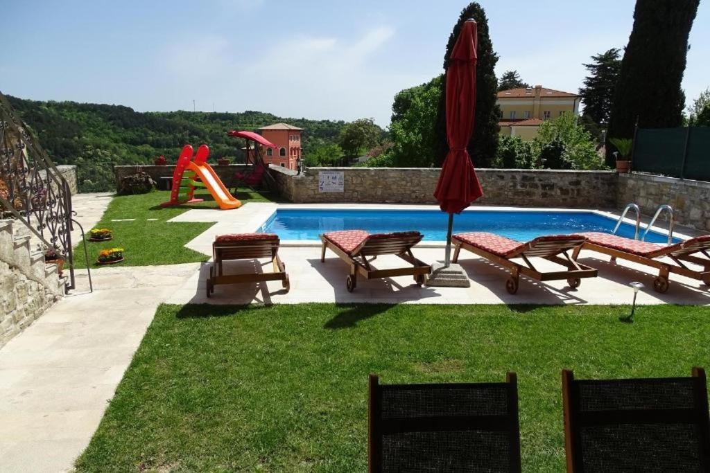 Villa Letizia Oprtalj Exterior foto